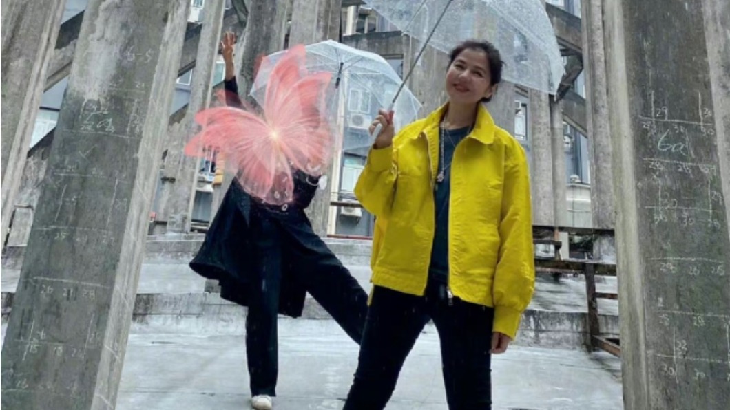 曾謠傳鍾楚紅一度是「劉德華的理想妻子」。(圖/翻攝自鍾楚紅微博)
