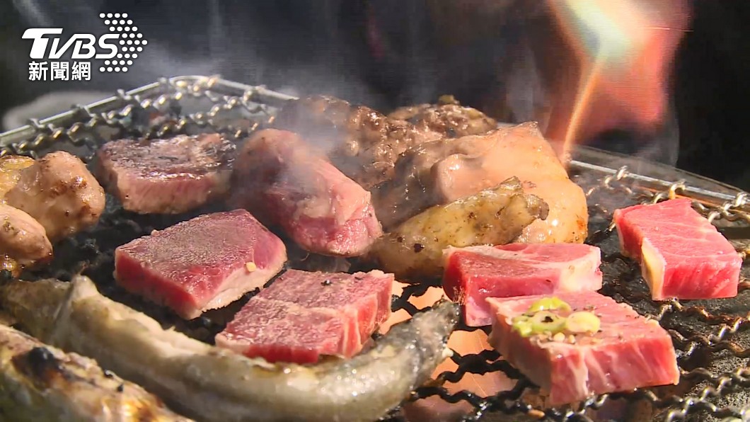 中秋烤肉「這種肉」別吃!男大生誤食腹痛狂吐 連拉20次險休克