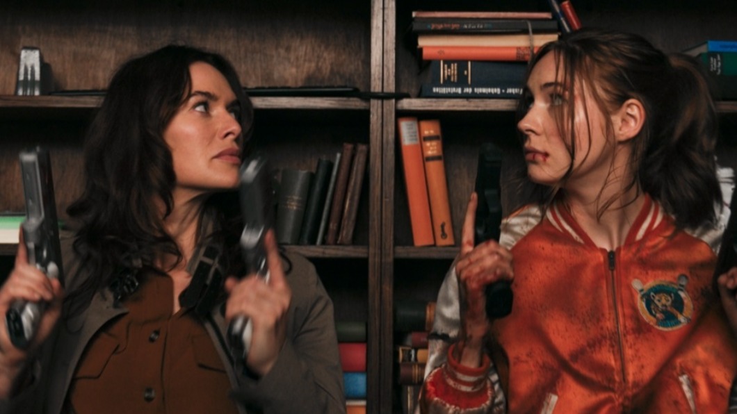 英國女星凱倫吉蘭(Karen Gillan)與琳娜海蒂(Lena Headey)有精彩的對手戲。(圖/車庫提供)