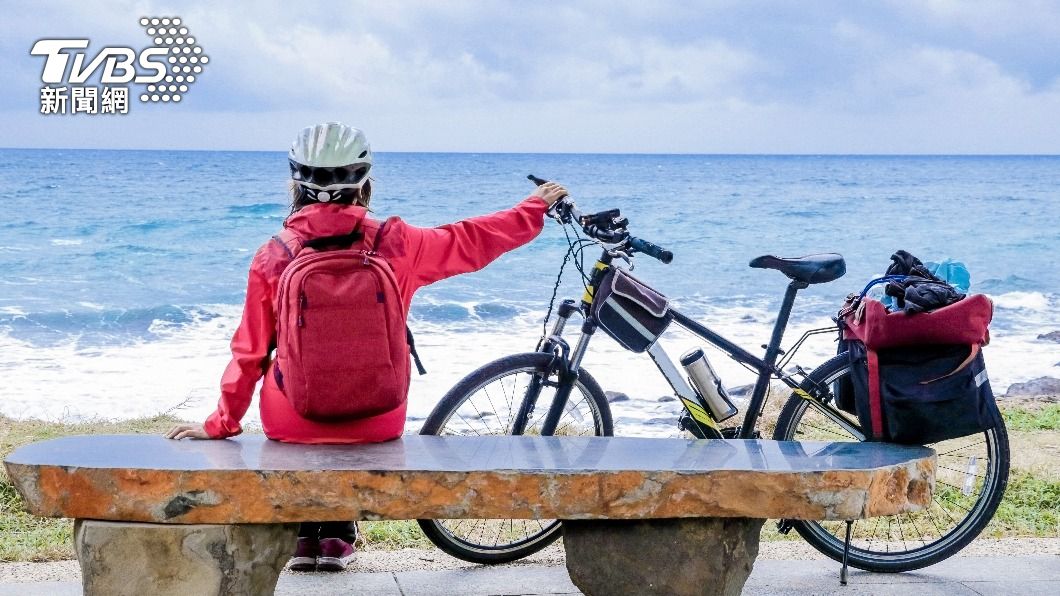 除了騎機車環島,也有人會騎腳踏車來環島。(示意圖/shutterstock達志影像)