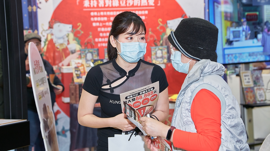 疫苗施打率破50% 各產業盼恢復正常生活
