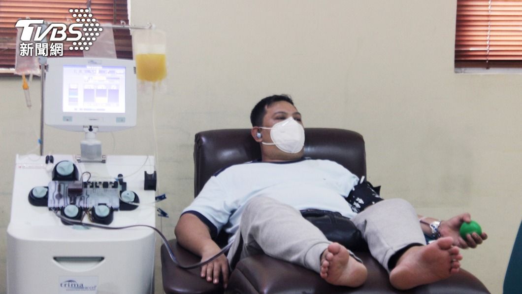 血漿療法助染疫重症 印尼紅十字會:9成患者康復