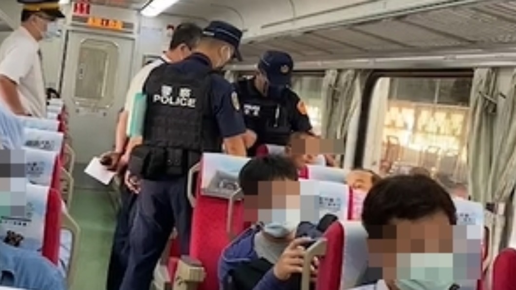 陳男堅持不肯戴上口罩。(圖/翻攝自網路)