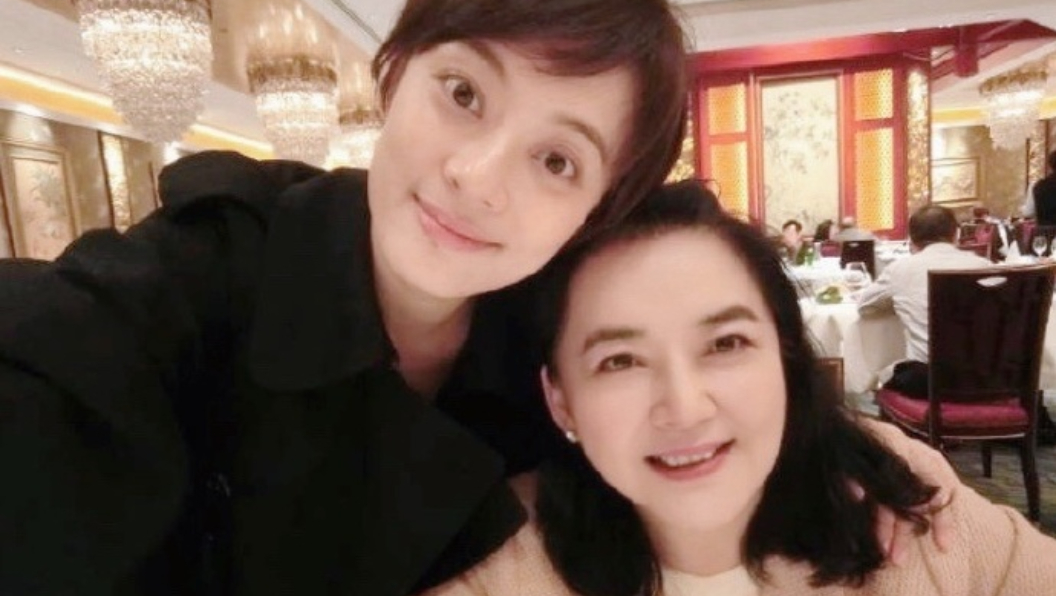 胡慧中與孫儷為親戚。(圖/翻攝自微博)