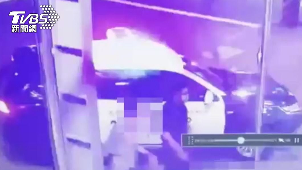 警方巡邏時認出竊盜嫌犯。(圖/TVBS)