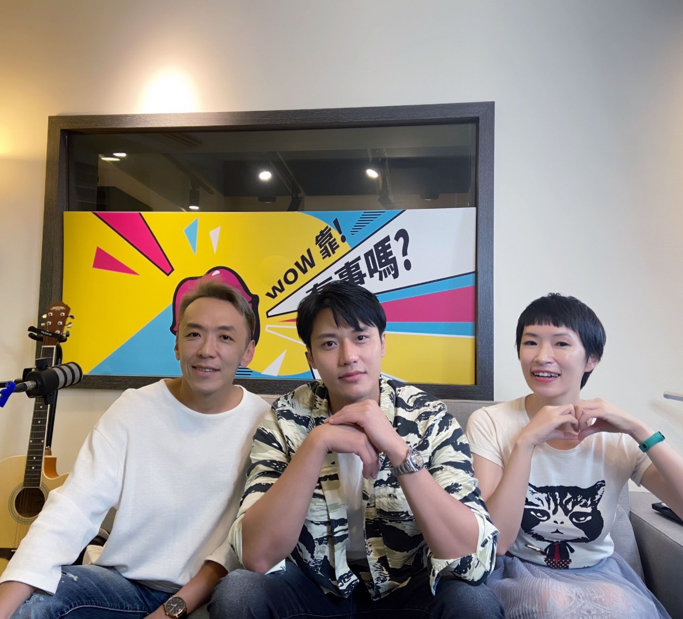張睿家接受主持人吳小帽、「爆編」翁瑞怡訪問。(圖/《Wow靠!有事嗎?》提供)