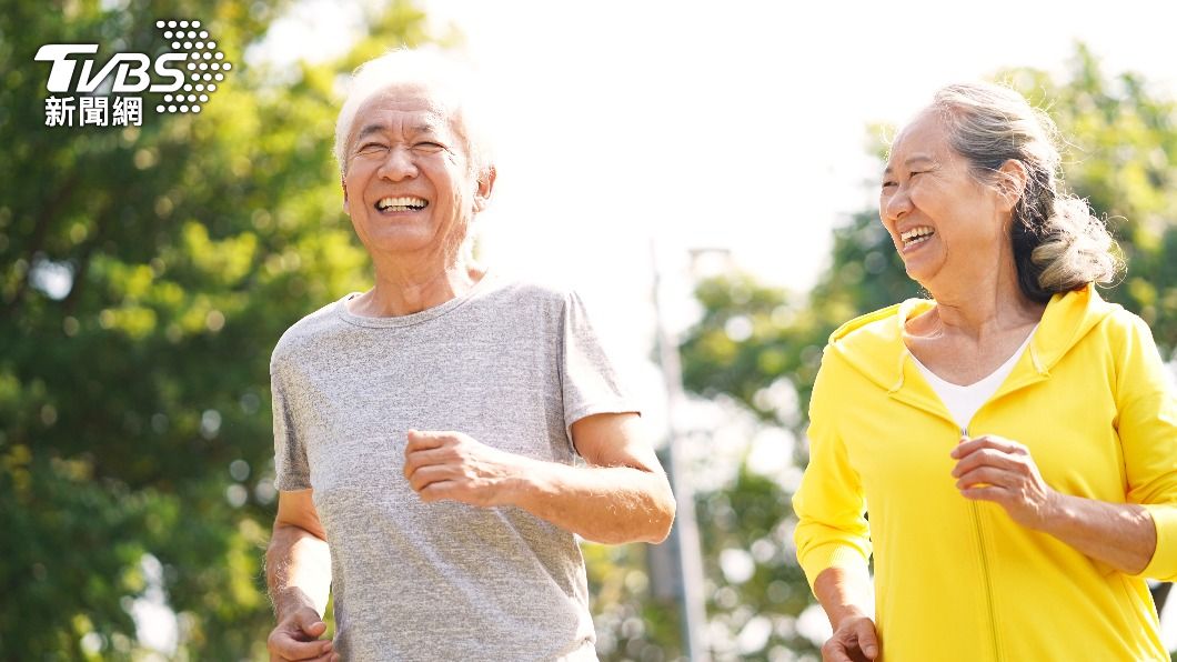台灣將在2025年成為超高齡社會。（圖／shutterstock 達志影像）