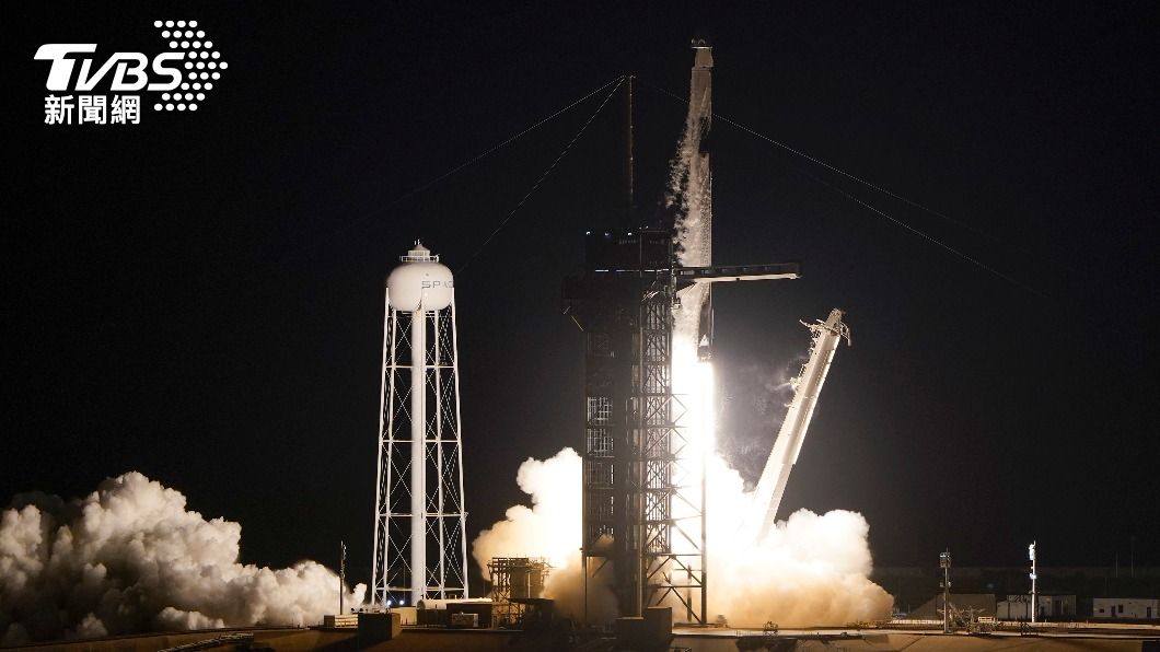 SpaceX歷史性發射 送平民上太空旅行繞地球3天