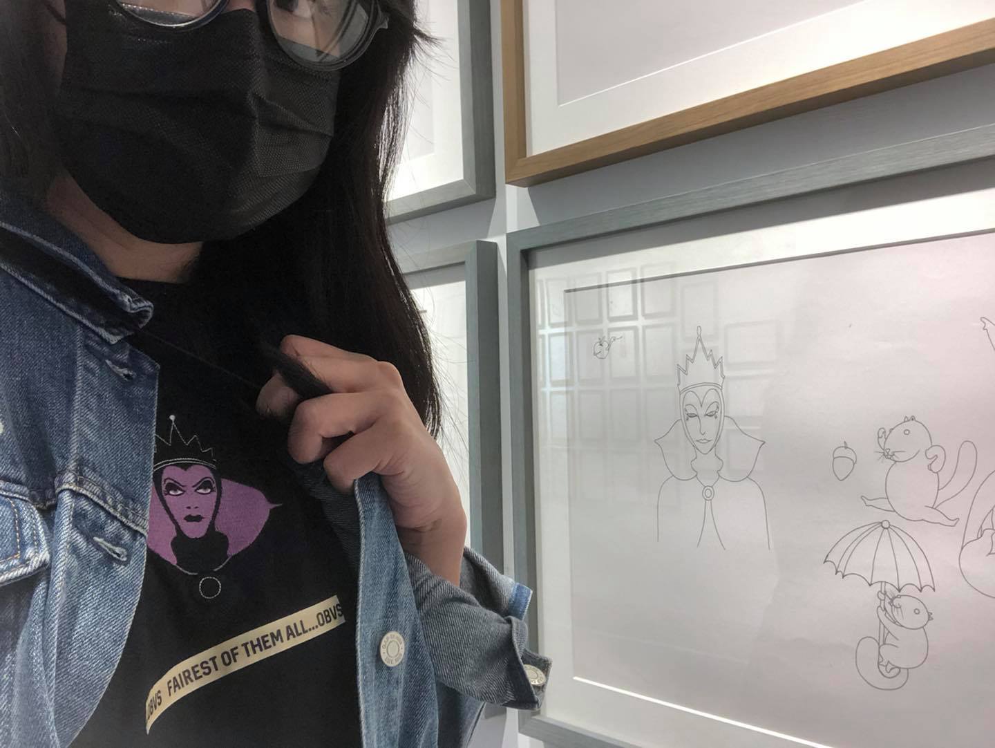 海芬發現驚人巧合。(圖/翻攝自海芬的大明星小跟班臉書)