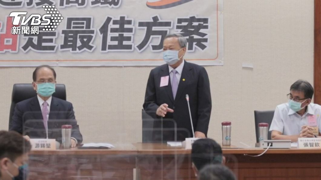 宜蘭市長江聰淵、宜蘭縣議長張建榮等人今日到立院陳情。(圖/翻攝江聰淵臉書)