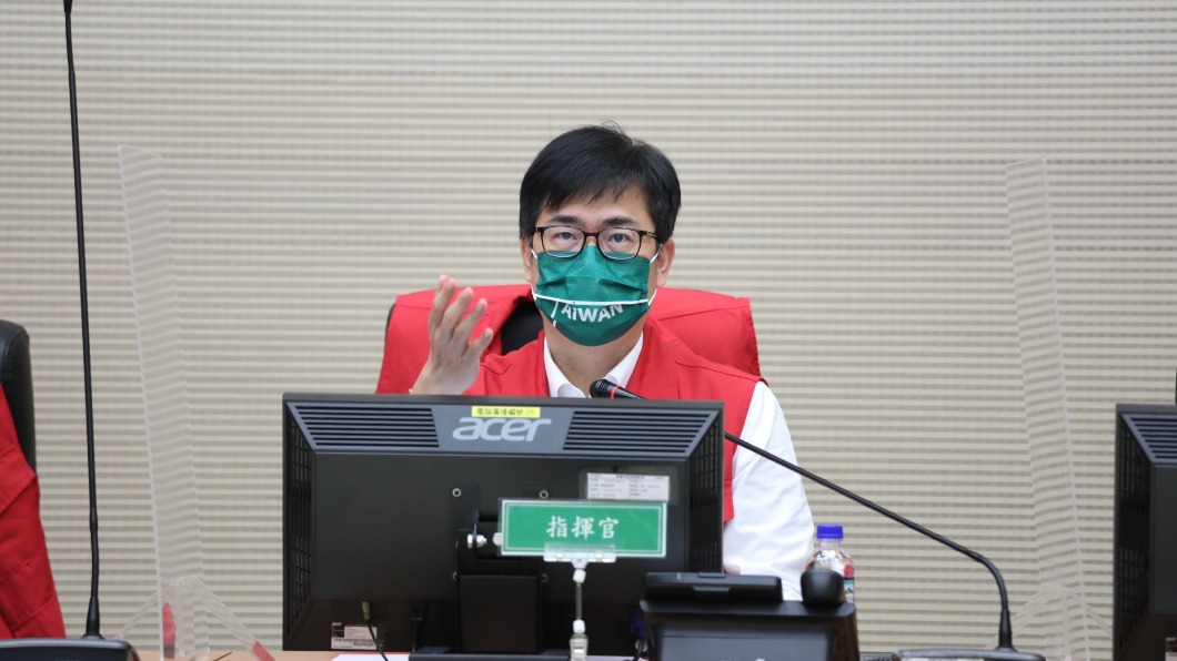 柯P轟「莫德納混高端」超越常識 陳其邁:蒐集資料再判斷