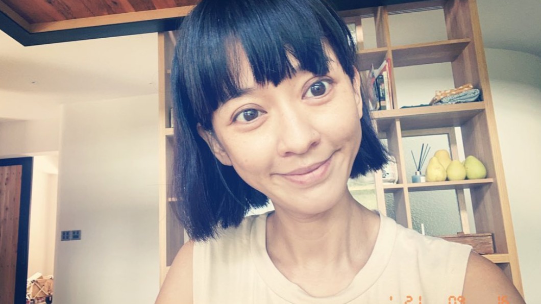 陳意涵凸眼模樣嚇壞粉絲。(圖/翻攝自陳意涵 YiHan Chen Facebook)