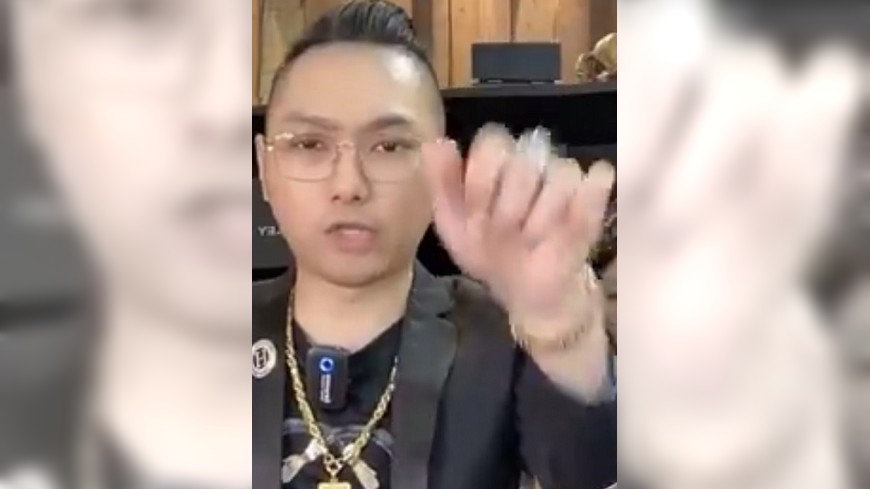 連千毅反酸澎恰恰是個「沒生產能力的人」。(圖/翻攝自蘭庭精品臉書)