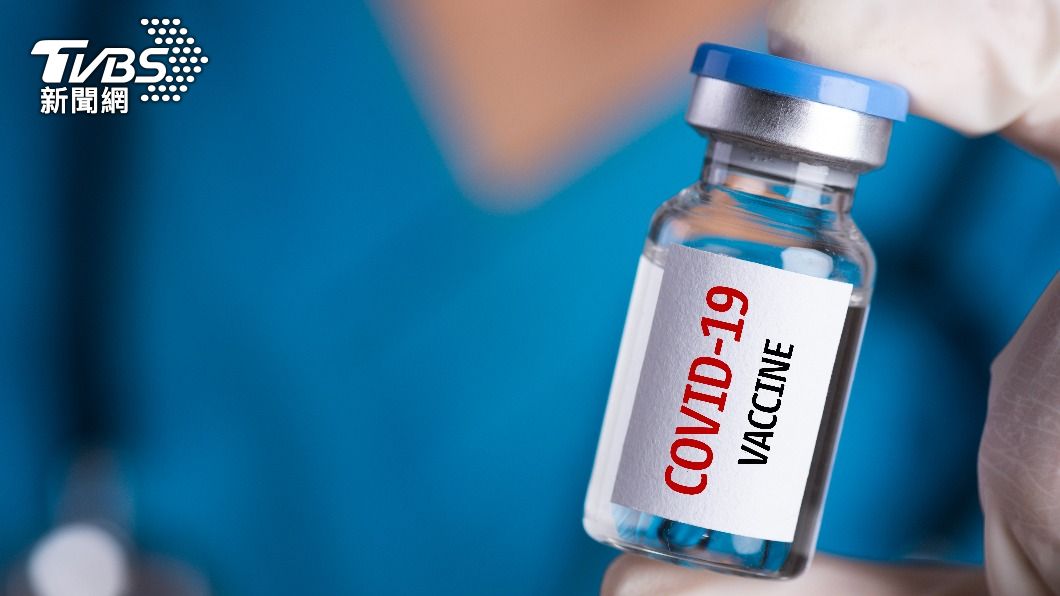 新冠疫苗的不同副作用備受許多專家及民眾所關注。(示意圖/shutterstock達志影像)