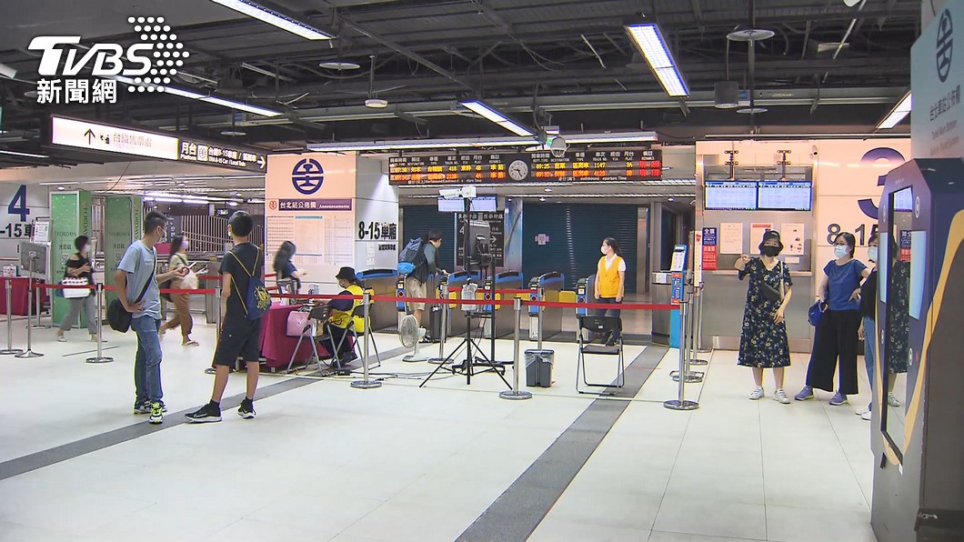 本週起放寬!雙鐵付費區可飲食、遊覽車無乘載上限