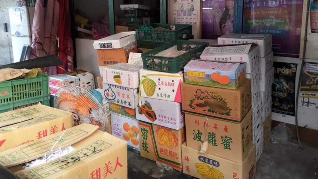 水果行的榴槤味讓居民誤會是瓦斯味。(圖/Facebook李明賢 -阿賢之聲)