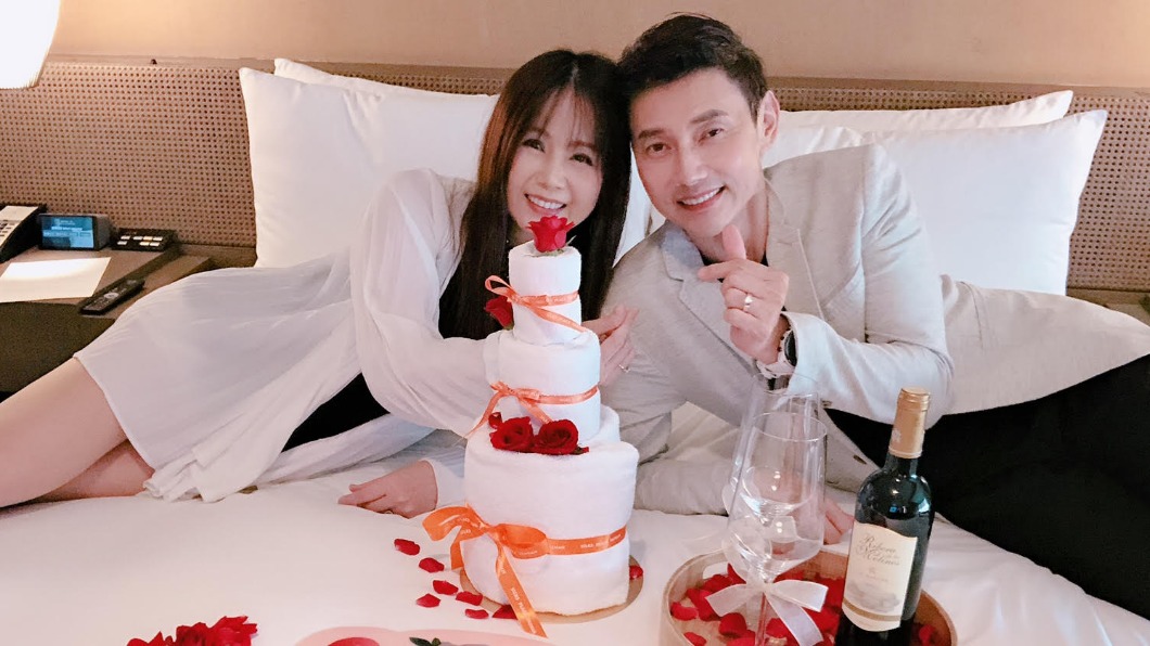 歡慶結婚6週年!「寵妻魔人」包偉銘奉2克拉鑽石閃瞎網