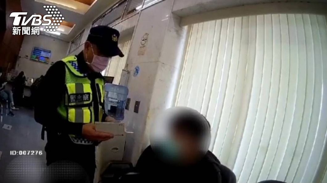 義氣相挺竟被出賣!男借存摺給友人轉帳 淪為車手被逮