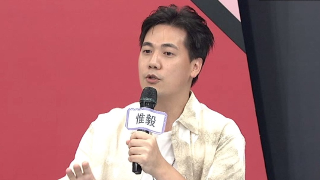 男星錄外景「遇政變戰爭」　戰車包圍慌逃難：抓到就被關