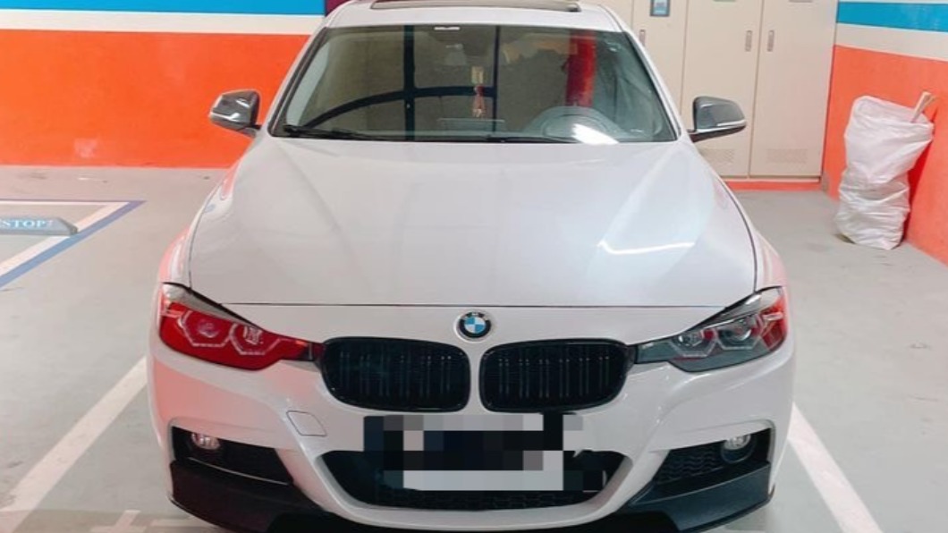 BMW F30。（圖／翻攝自爆廢公社二館 臉書）