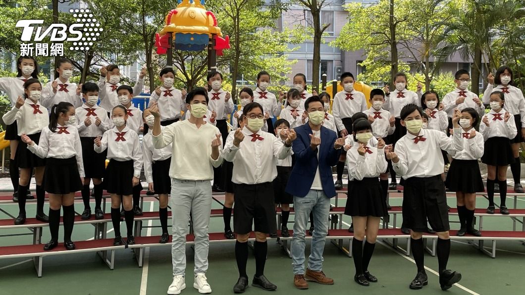 李濤、黃子佼率領謝祖武、是元介、吳以涵演出。(圖/關懷台灣文教基金會提供)