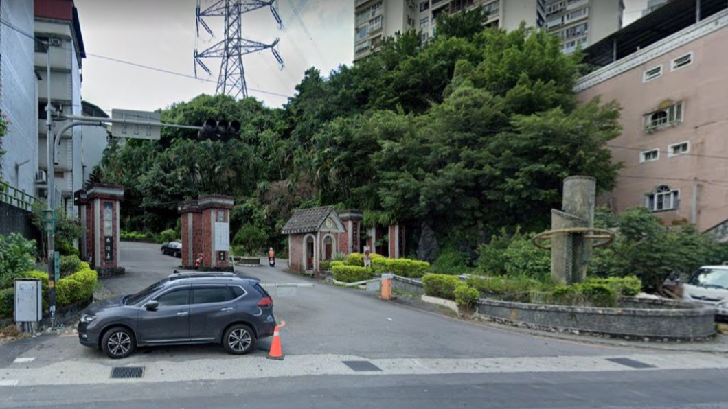 新北市汐止大型社區發生闖屋竊案。(圖/翻攝自Google Map)