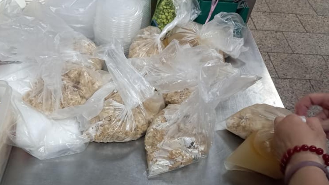 顧客供稱,自己要做愛心待用餐,店家還說要幫忙贊助。(圖/翻攝自樹林人 臉書)