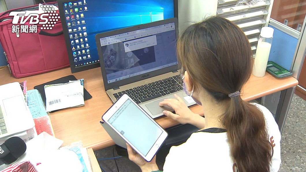 無論老師或學生都在適應這種新型態的教學方式。(圖/TVBS)