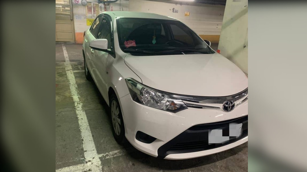 桃園一名郭小姐表示,將愛車停放在停車場卻遭竊。(圖/翻攝自爆廢公社二館)