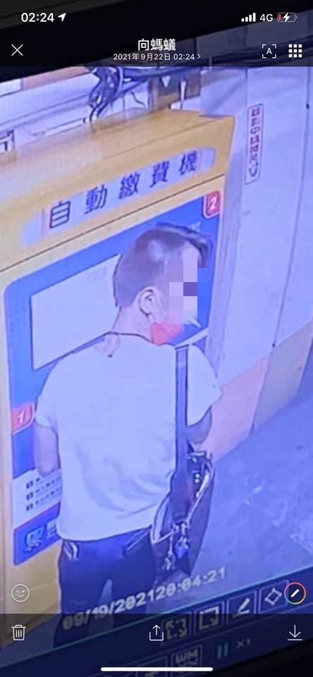 桃園郭小姐在網路公布竊賊特徵,希望網友幫忙協尋。(圖/翻攝自爆廢公社二館)