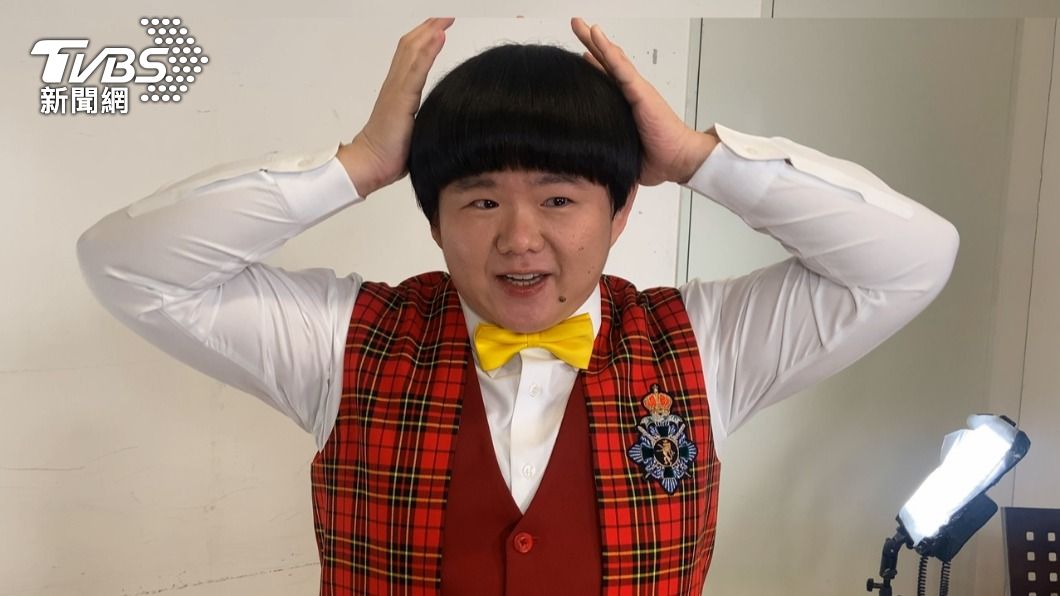 林育羣笑說疫情期間待在家快發霉,將髮型自比成香菇。(圖/TVBS)