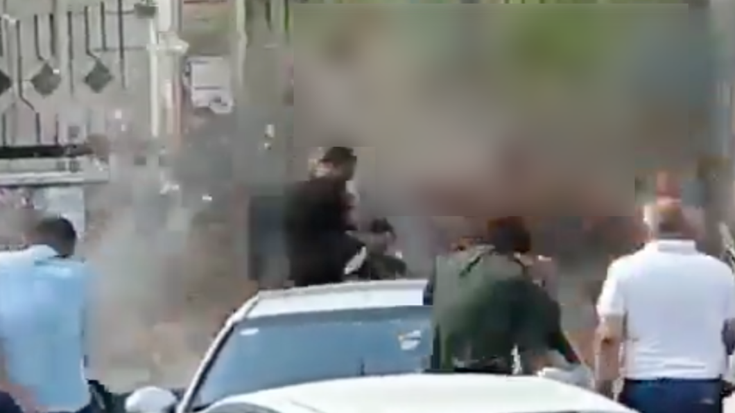 敘利亞親友紛爭竟引爆手榴彈!爆炸瞬間畫面曝光