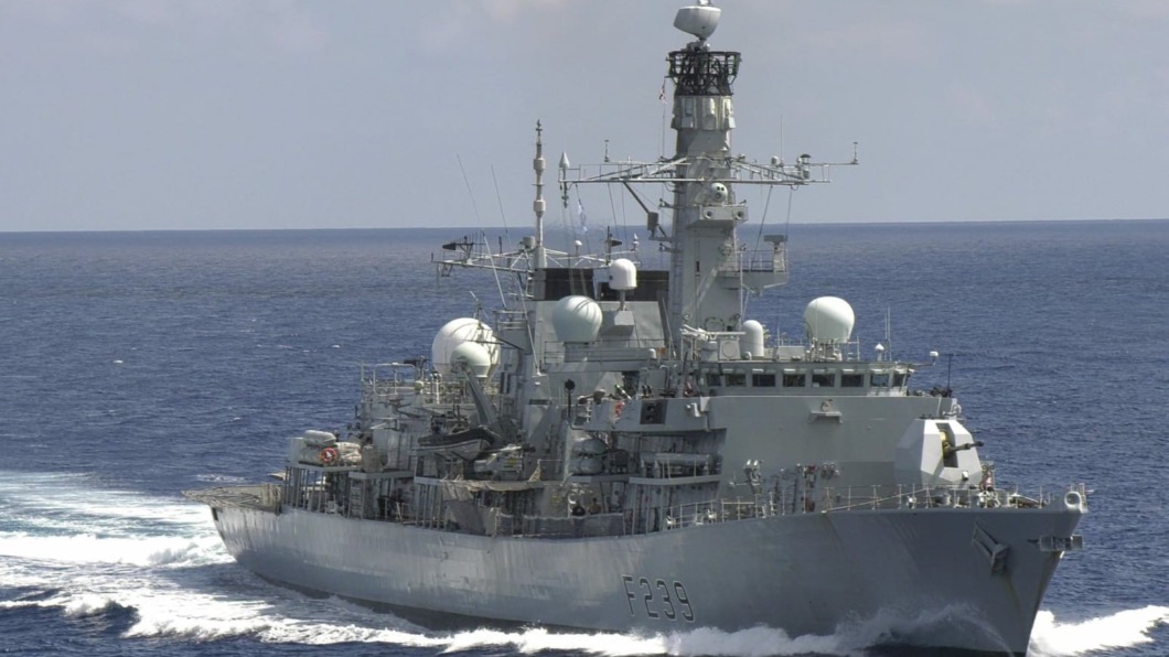 英海軍PO文通過台灣海峽　陸解放軍酸枉費心機「刷存在感」