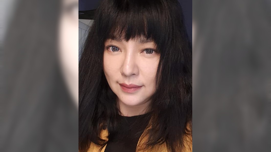 唐綺陽分享完妝照。（圖／翻攝自唐綺陽占星幫Facebook）
