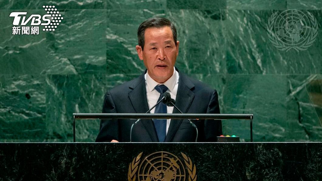 北韓駐聯合國大使金星於聯大會議中發表談話。(圖/AP)
