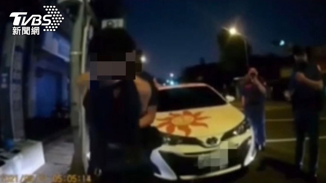 吸膠男破壞娃娃機偷硬幣還毀車 北市警速逮送辦
