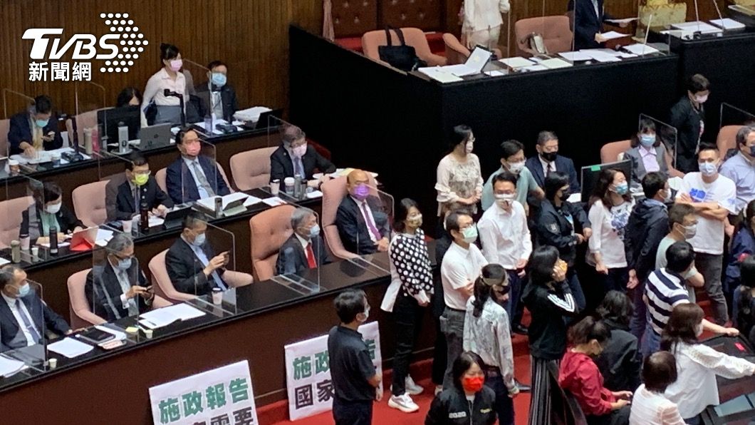 蘇揆到立法院備詢。(圖/TVBS)