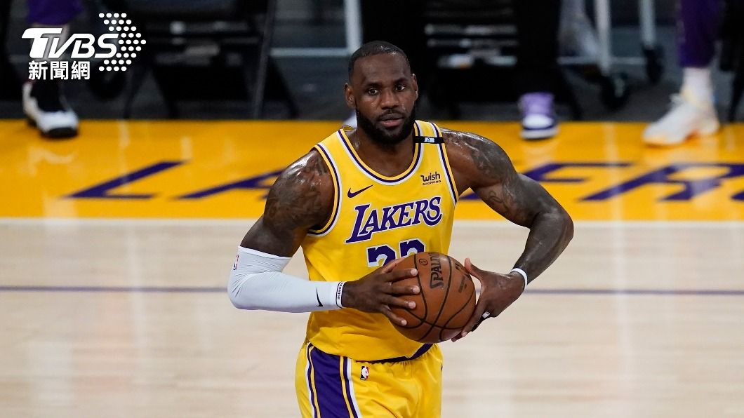 2011年NBA停擺 詹姆斯自曝:曾動念轉戰NFL