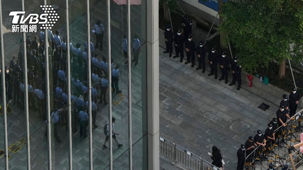 恒大外駐有多名工安及保全人員。（圖／AP）