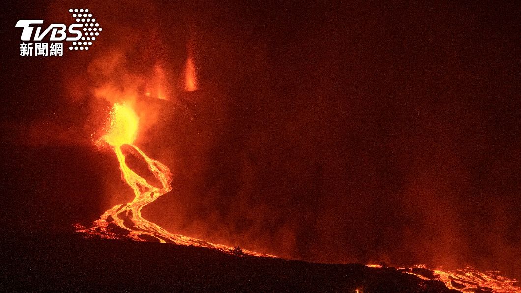 西班牙加納利火山爆發　熔岩觸海恐釋放有毒氣體