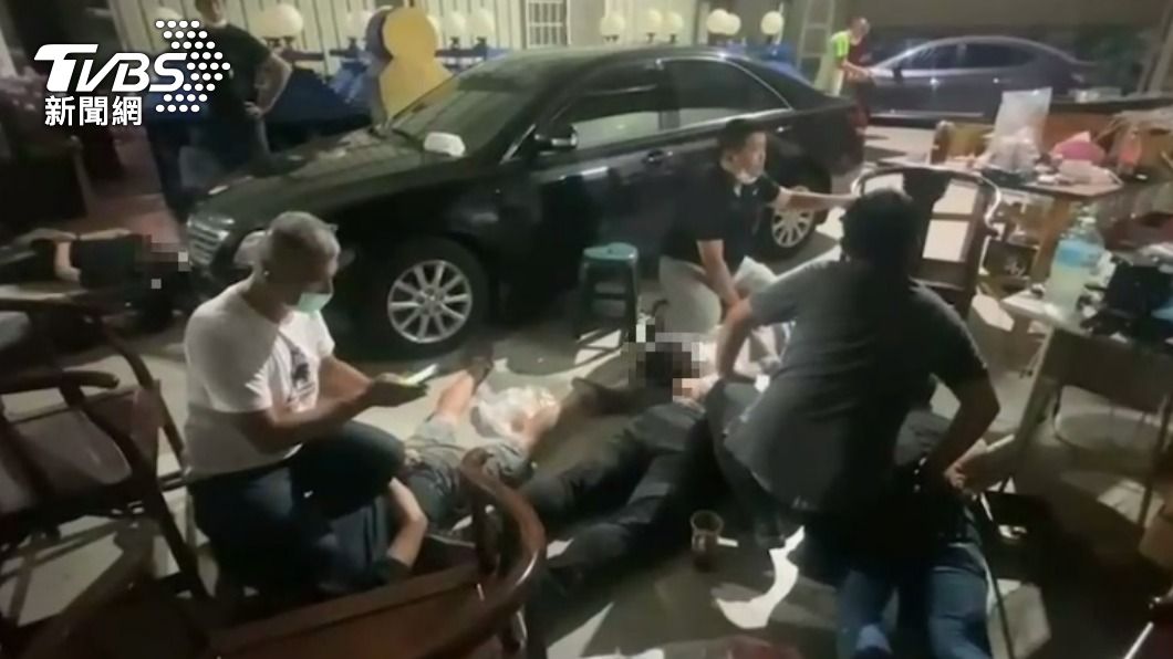 三重警到彰化逮人。(圖/TVBS)