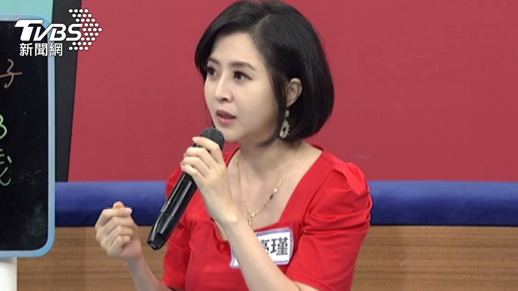 李亮瑾上節目分享新手媽媽心得。（圖／中天提供）