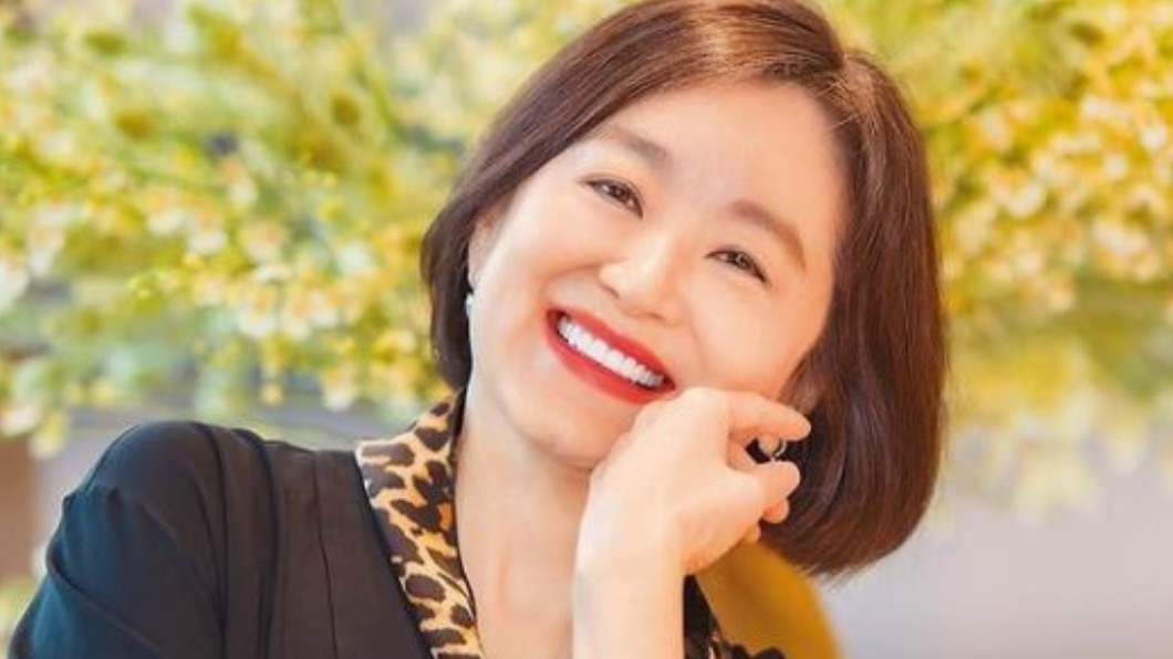 66歲資深藝人林青霞,縱使從出道美到現在,仍難逃整容傳聞。(圖/翻攝自林青霞IG)