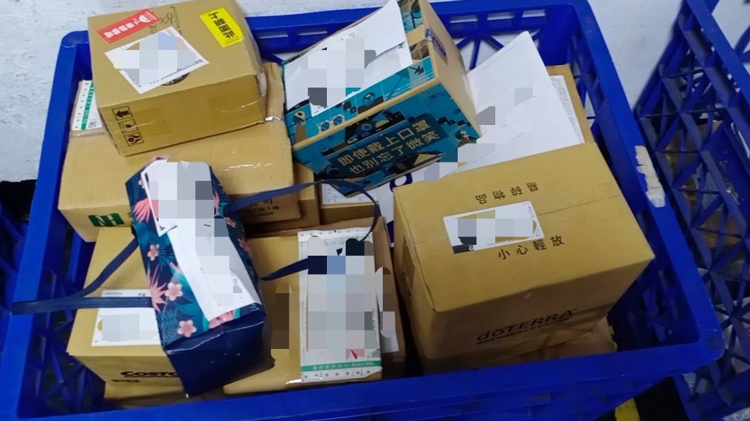 外送員將貨物送至收貨人地址時,卻經常聯繫不到收貨人。(圖/翻攝自《爆怨公社》臉書)