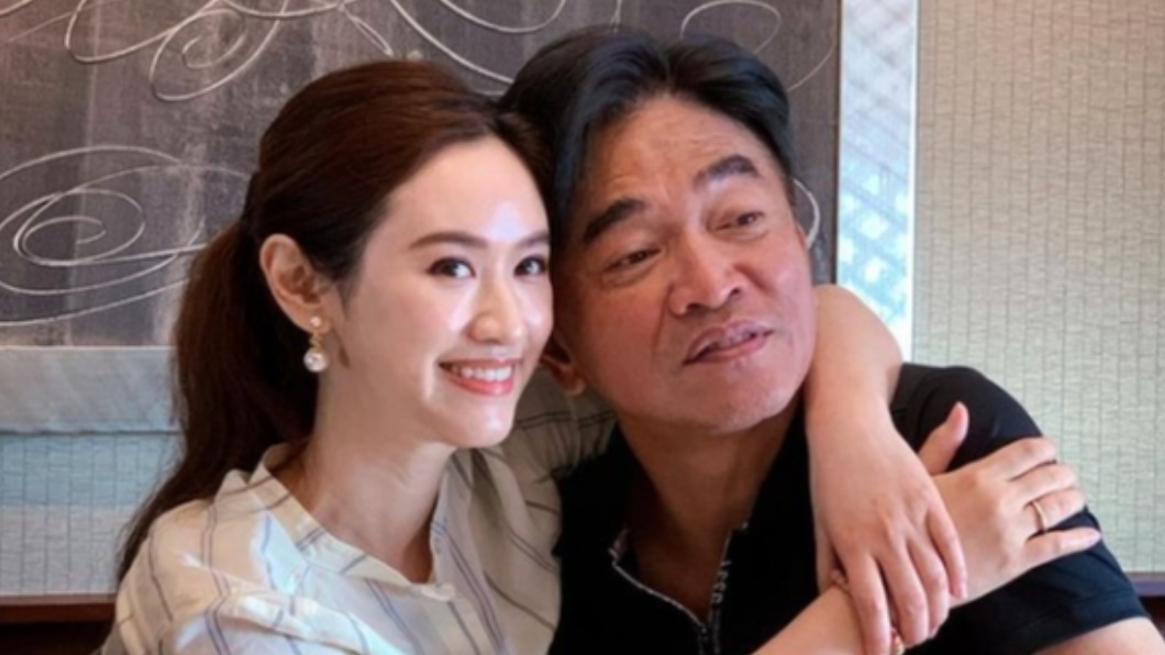 吳姍儒和爸爸感情好。（圖／翻攝自吳姍儒臉書） 