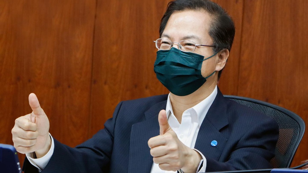 立委提議發現金救經濟 國發會主委:台灣人可能會存起來
