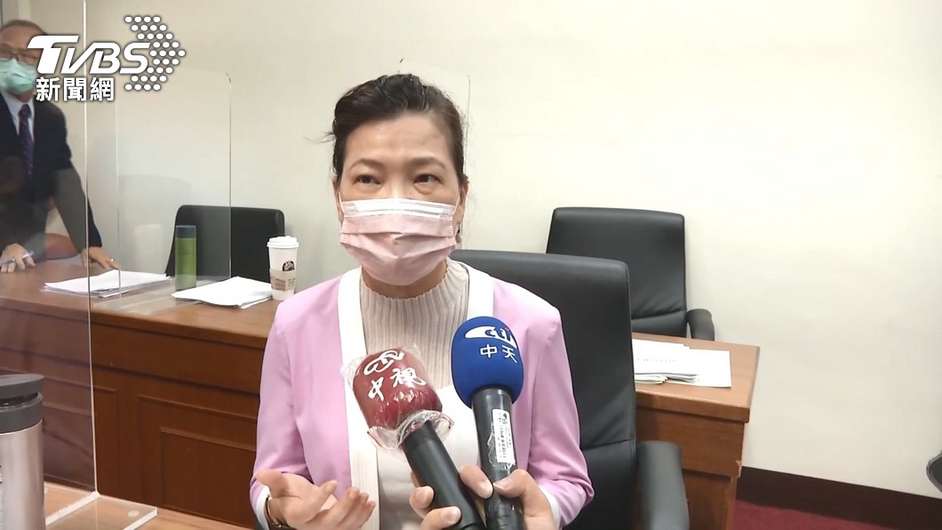 王美花表示中低收入戶可以解除數位綁定。（圖／TVBS資料畫面）
