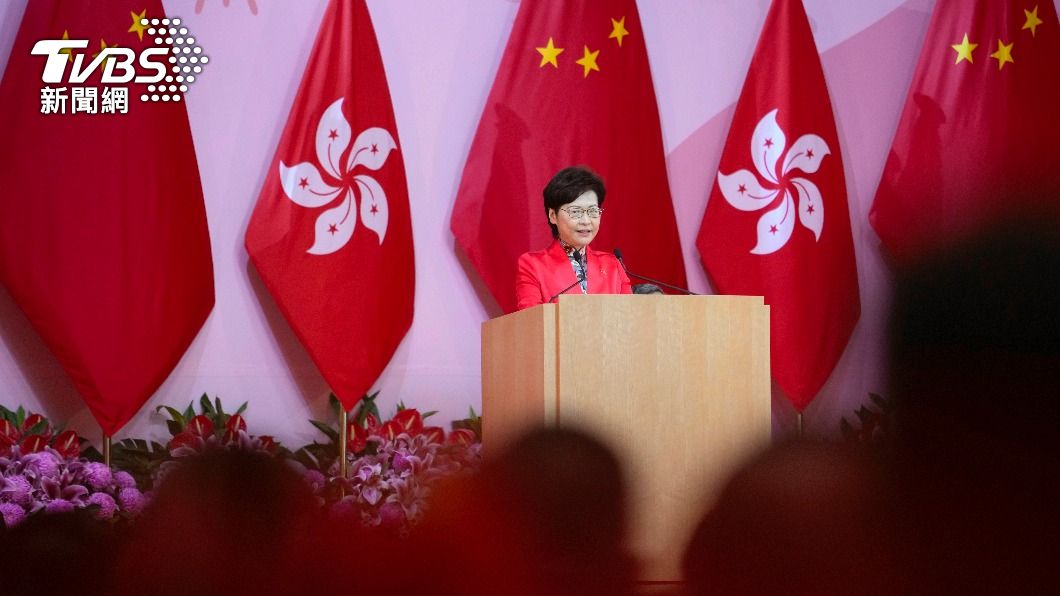 港慶祝十一國慶 特首林鄭:香港回到一國兩制正軌