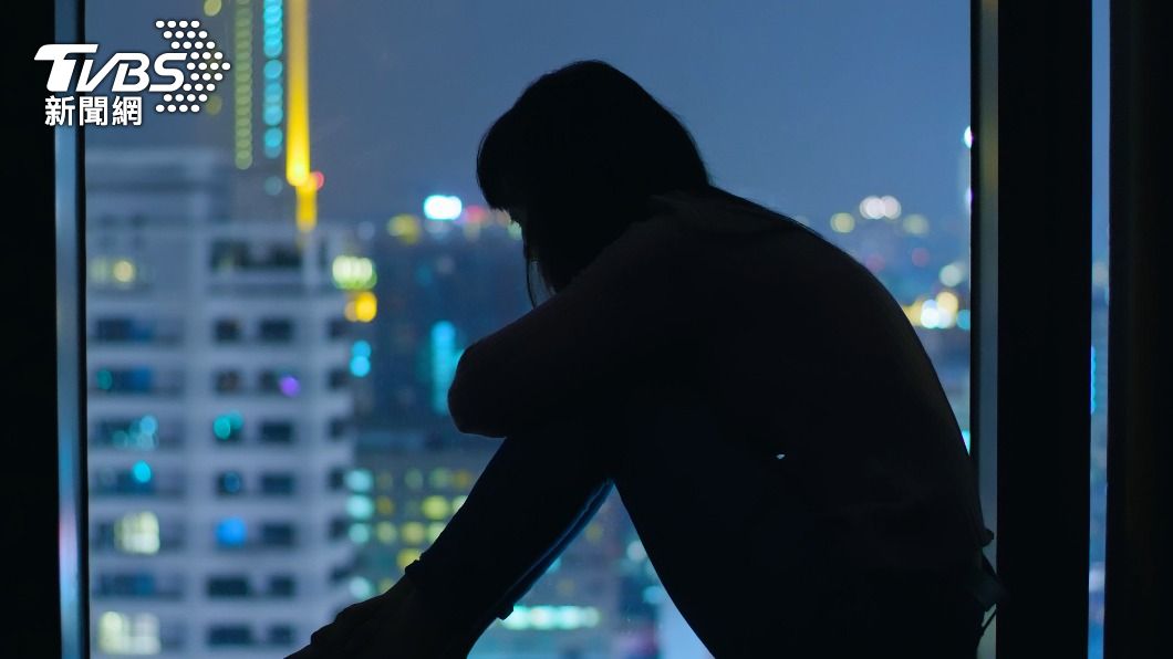 不少韓國人，因負債、失業等社會問題而自縊。（示意圖／shutterstock達志影像）