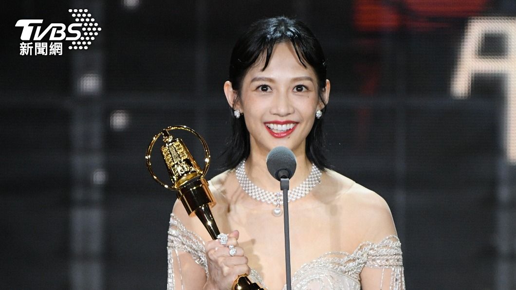金鐘56／全劇最討喜！簡嫚書演活「交際花」奪最佳女配